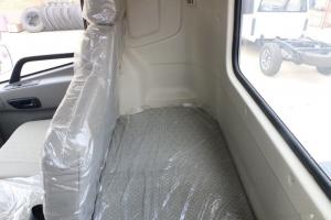 東風(fēng)商用車 天錦 140馬力 4X2 5.2米 國五載貨車底盤(DFH1100B)
