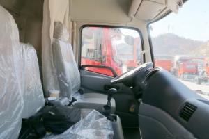 東風(fēng)商用車 天錦中卡 180馬力 4X2 7.7米 國五廂式載貨車(DFH5160XXYBX2JV)