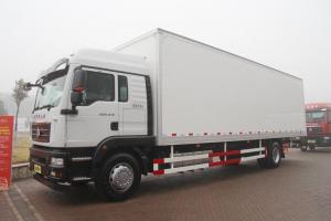 中國(guó)重汽 汕德卡SITRAK C5H重卡 310馬力 9.6米廂式 國(guó)五載貨車(chē)(ZZ5186XXYN711GE1)