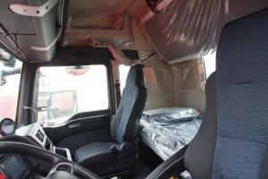 中國(guó)重汽 汕德卡SITRAK C7H重卡 430馬力 6X4 國(guó)五LNG牽引車(ZZ4256V324HE1LB)