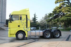 中國重汽 汕德卡SITRAK G7W重卡 經(jīng)典版 460馬力 6X4 國五牽引車(ZZ4256N324WE1)