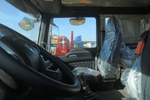 中國(guó)重汽 汕德卡SITRAK C5H重卡 340馬力 8X4 8.6米 國(guó)五欄板載貨車(chē)底盤(pán)(ZZ1316N466GE1)
