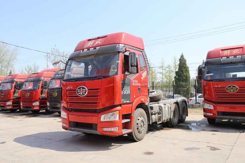 一汽解放 新J6P重卡 質惠版 運煤款 380馬力 6X4 國六 牽引車(CA4250P66K25T1E6)