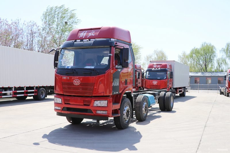  一汽解放 J6L重卡 質(zhì)惠版 260馬力 6X2 7.2米 國(guó)六 廂式載貨車(chē)(CA5250XXYP62K1L5T3E6) 