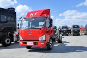  解放 J6F 165馬力 5.8米 國(guó)五 排半倉(cāng)柵式載貨車底盤(CA5100CCYP40K2L5E5A84)