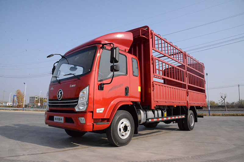 陜汽輕卡 德龍K3000 150馬力 4×2 國(guó)五 4.18米 單排 倉柵式載貨車（YTQ5040CCYKJ332）