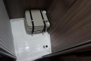 一汽解放青汽  JH6+重卡 生活艙版 550馬力  6X4 國五AMT牽引車(CA4250P33K25T1E5A80)