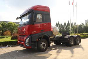 一汽凌源 滬尊S200 智享版 460馬力 6×4 LNG 國(guó)六牽引車（CAL4251Q4F4E6）