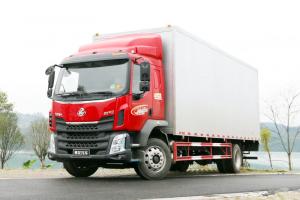 東風(fēng)柳汽乘龍 新M3中卡 185馬力 4X2 6.8米 國(guó)五 廂式載貨車(LZ5180XXYM3AB)