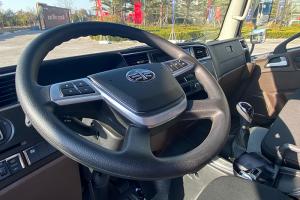 一汽解放輕卡 領(lǐng)途-ISF2.8 148馬力 4×2 國五 單排 欄板載貨車