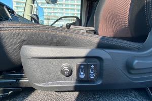 一汽解放輕卡 領(lǐng)途-ISF2.8 148馬力 4×2 國五 單排 欄板載貨車