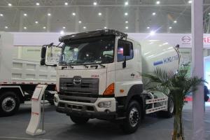 廣汽日野 700系列 350馬力 6X4 國(guó)五 4.7方混凝土攪拌車底盤(pán)(YC2250FS2PM5)