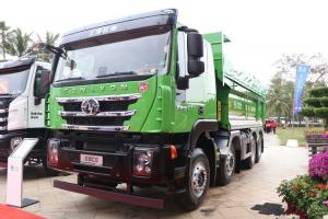 上汽紅巖 杰獅C6 超重載版 370馬力 8X4 7.4米 國(guó)六 自卸車(CQ3317HD10366)