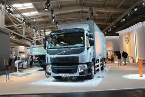 沃爾沃 FE 350馬力 6X2R 國六 載貨車
