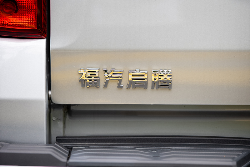 新龍馬汽車 龍7 162馬力 4×2 國六 雙排載貨車 精英版（FJ1030BEE1）