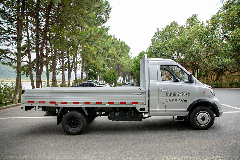 新龍馬汽車 啟騰N60 116馬力 4×2 國(guó)六 欄板載貨車 標(biāo)準(zhǔn)型（FJ1030BAC2）