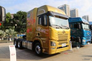 青島解放 JH6?重卡 生活艙版 560馬力 6X4 國六 AMT自動擋牽引車(CA4250P33K25T1E6A80)