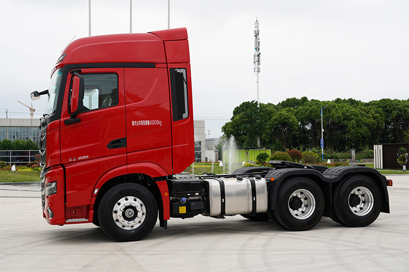 北汽重卡 追夢(mèng) 470馬力 6×4 國(guó)六 牽引車 煤炭運(yùn)輸版（BJ4250D6CP-02）