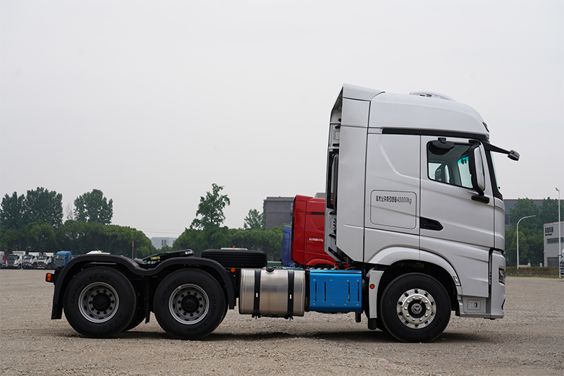 北汽重卡 追夢(mèng) 520馬力 6×4 國(guó)六 牽引車(chē) 普貨版（BJ4250D6CP-02）