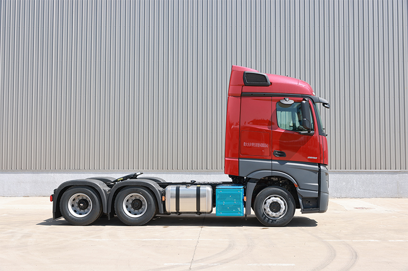 梅賽德斯-奔馳 Actros 2653 530馬力 6×4 國(guó)六 公路牽引車(chē) （紅）