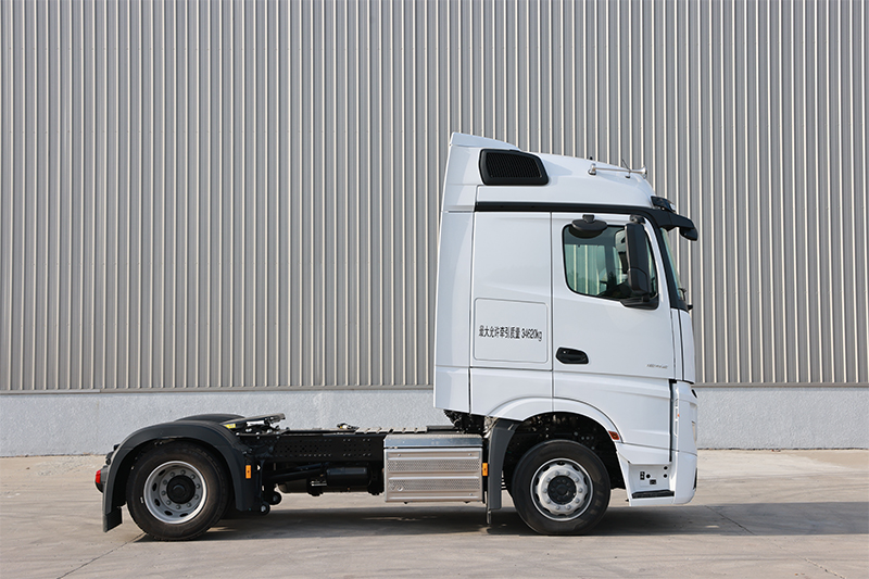 梅賽德斯-奔馳 Actros 1842 420馬力 6x4 國六 公路牽引車