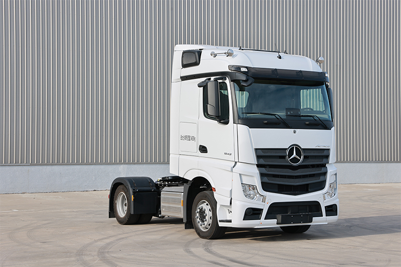 梅賽德斯-奔馳 Actros 1842 420馬力 6x4 國六 公路牽引車