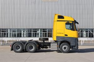 梅賽德斯-奔馳 Actros C 520馬力 6×4 國六 危化品運輸牽引車