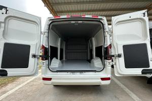 江鈴晶馬 E路福 4×2 純電動物流車 39.6kW.h(JMV5030XXYBEV)