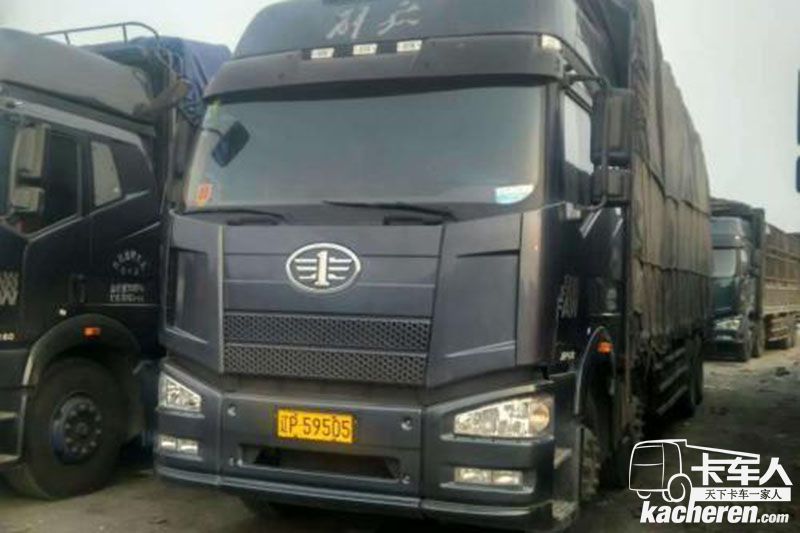 一汽解放 J6P重卡 260馬力 6X2 8.7米 國(guó)四廂式載貨車(CA5200XXYP63K1L6T3E4)