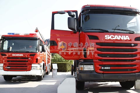 符合歐四排放標(biāo)準(zhǔn)的G 480 CB6X4HSZ消防車專 用底盤及斯堪尼亞P 420 CB6X4HNZ水罐泡沫消 防車