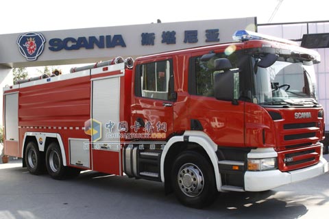 斯堪尼亞P420 CB6X4HNZ水罐泡沫消防車