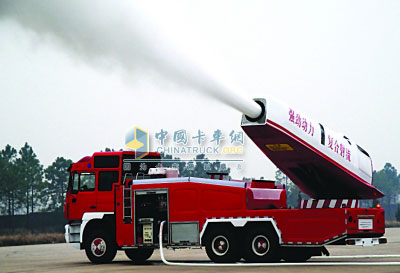 消防車裝上戰(zhàn)斗機的發(fā)動機