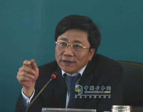 中國(guó)重汽總裁蔡?hào)|