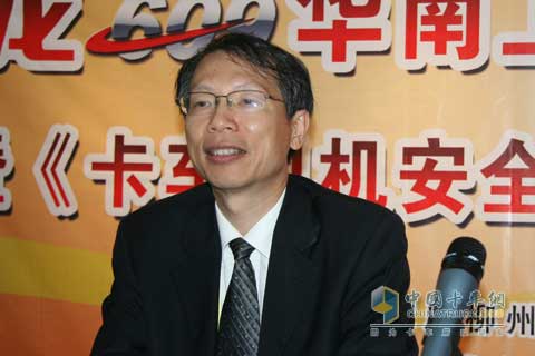 東風柳州汽車有限公司黨委書記兼副總經(jīng)理覃柳明