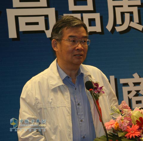 中國物流協(xié)會(huì)副會(huì)長戴定一