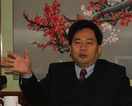 華菱用大服務與大金融構建2011年產銷4萬輛平臺